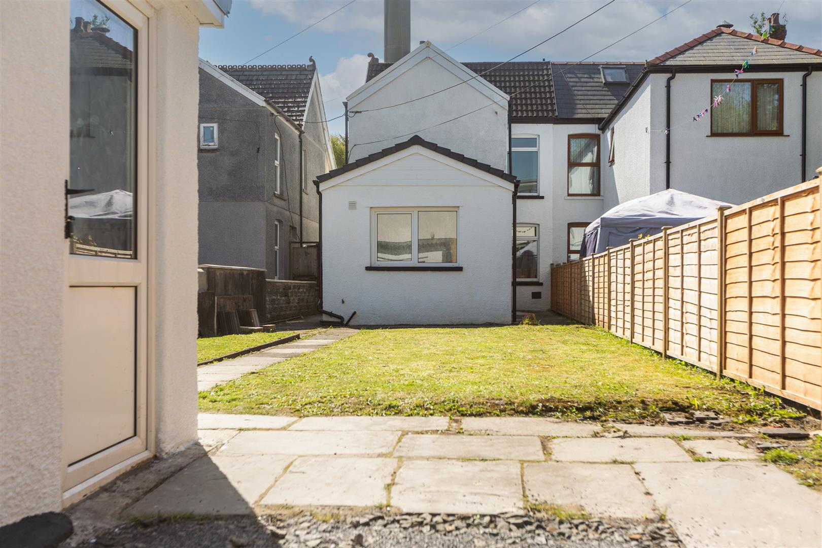 High Street, Clydach, Swansea, SA6 5LN